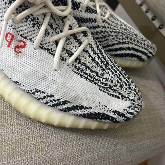YEEZY BOOST 350 V2 - Picture 4 of 7